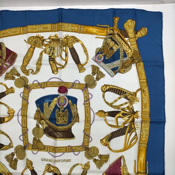 Hermes scarf Carre 90 Blue Silk100% - Picture 6 of 11